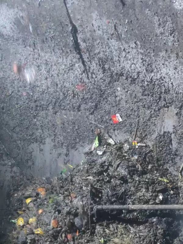 南林乡污水池清理